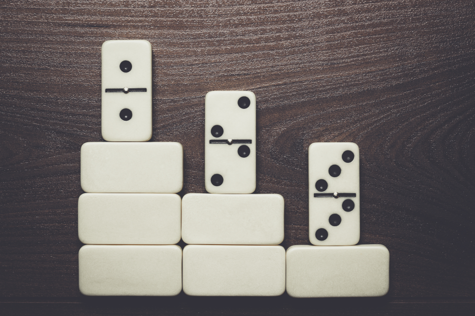 Tessere del domino con numeri doppi