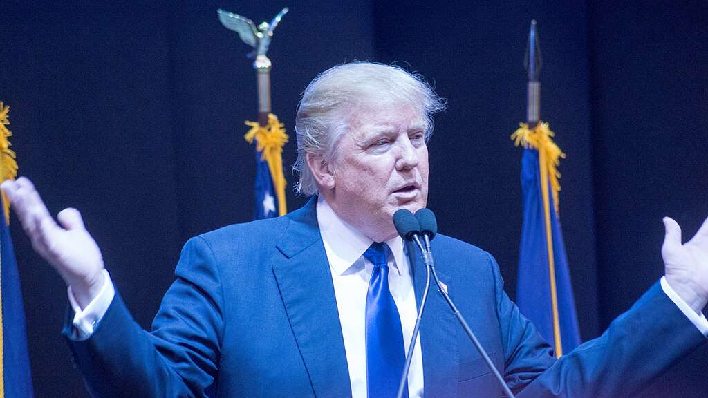 Gli investitori preferiscono l'oro al dollaro USA con Trump 2.0