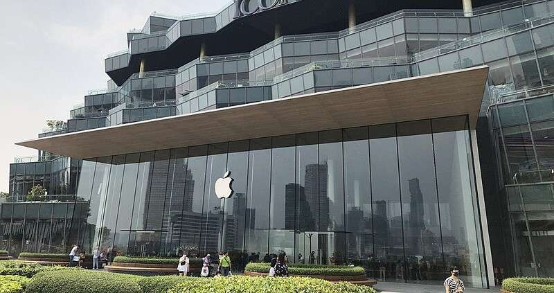Apple: nuova minaccia UE sul sistema operativo di iPhone e iPad