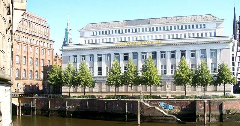 Commerzbank: domani l'incontro con UniCredit, volano le azioni in Borsa