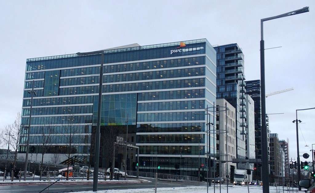 PwC: la Cina commina la più grande sanzione della storia