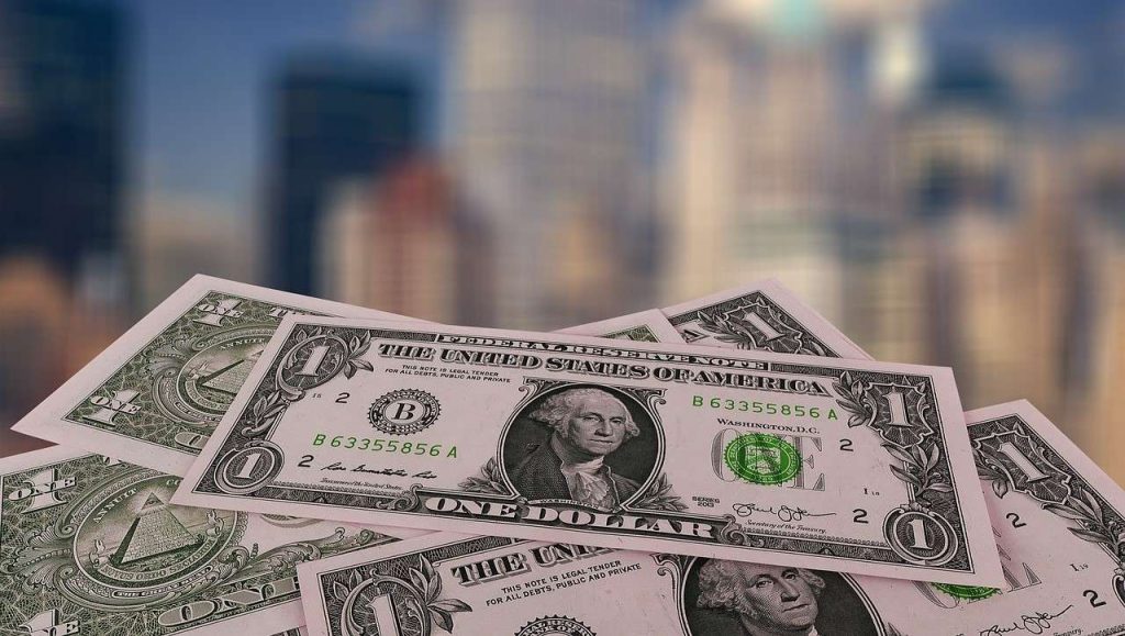 Dollaro USA: gli investitori vedono debolezza con tagli Fed