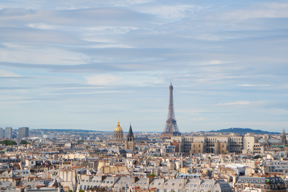 Una veduta di Parigi con la Torre Eiffel