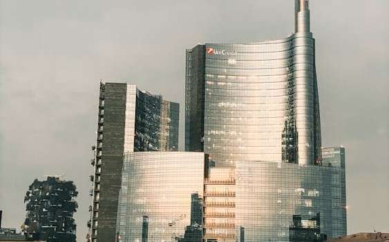 UniCredit protegge la sua quota in Commerzbank, ecco come