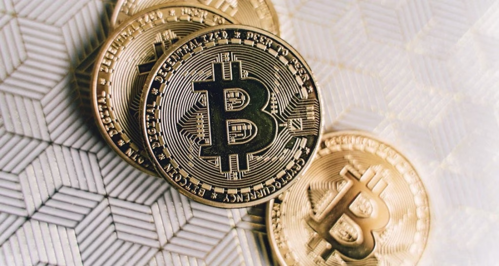 Bitcoin a un passo da 100.000 dollari, ma dopo cosa succede?