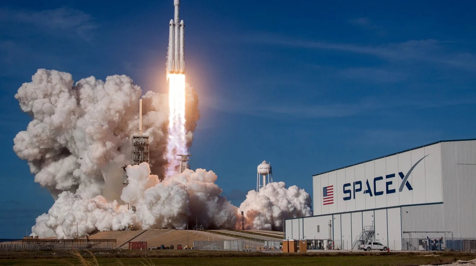 SpaceX: arriva OPA per dipendenti e primi azionisti, valutazione a 350 miliardi di $