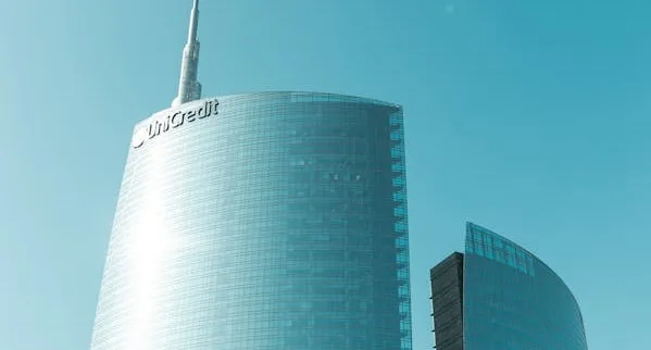 UniCredit: questo mese incontrerà Crédit Agricole per l'OPS su Banco BPM