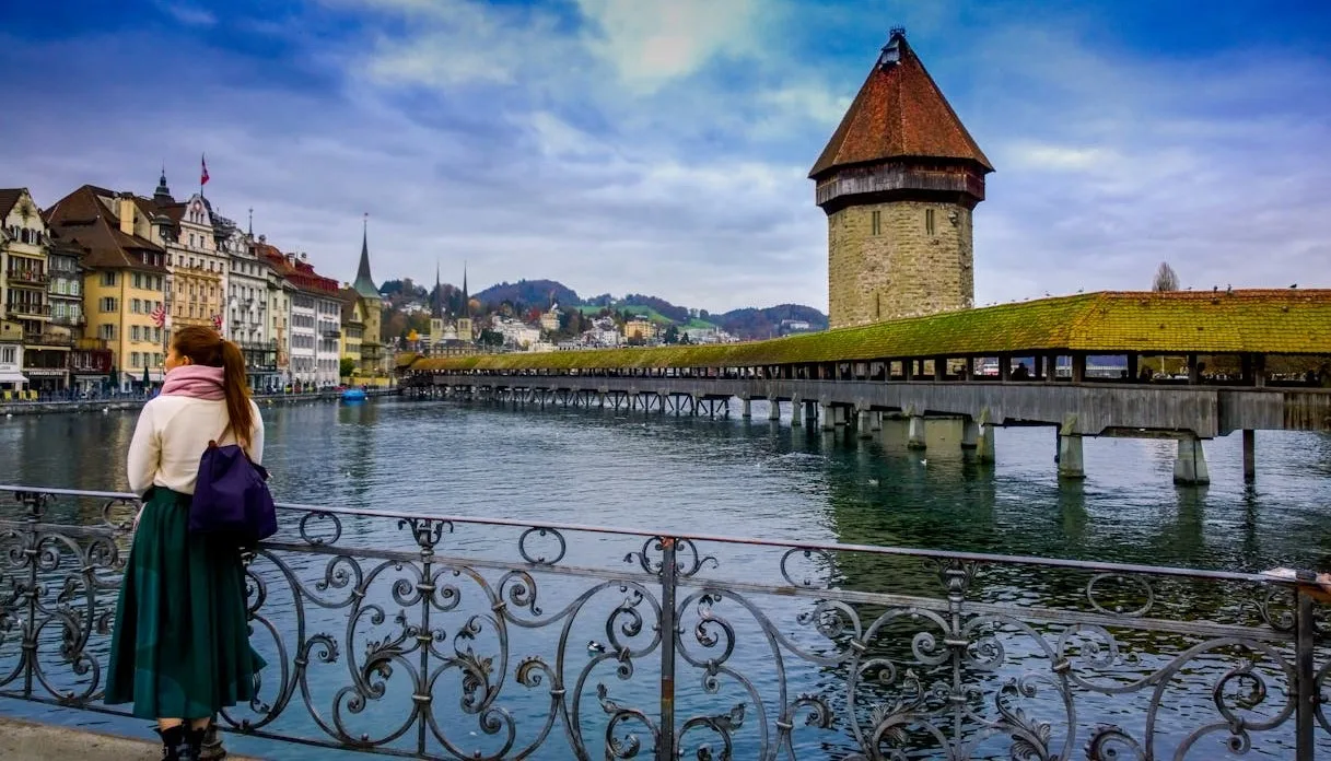 AllianceBernstein chiede $ 225 milioni alla Svizzera sul caso UBS-Credit Suisse
