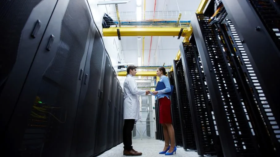 Intelligenza artificiale USA: ecco il piano da 500 miliardi di dollari