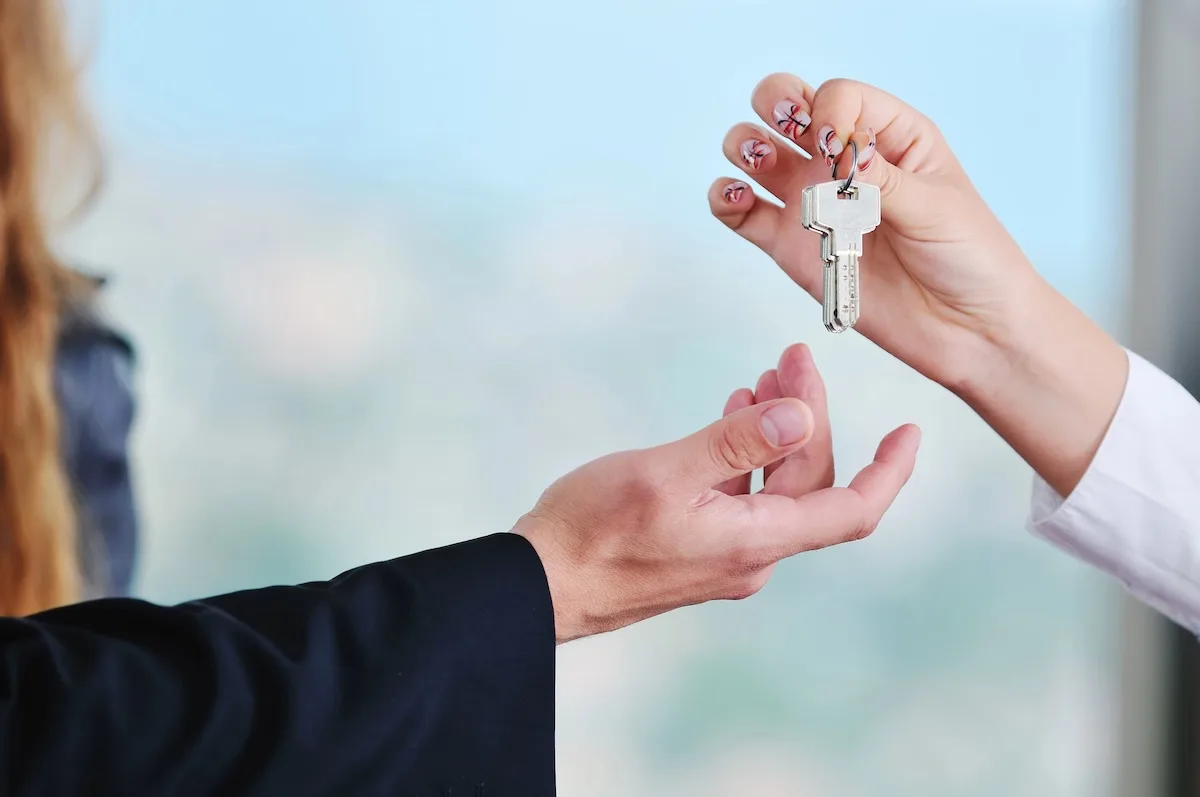 consegna chiavi e chiarimento manutenzione ordinaria tra inquilino in affitto e proprietario