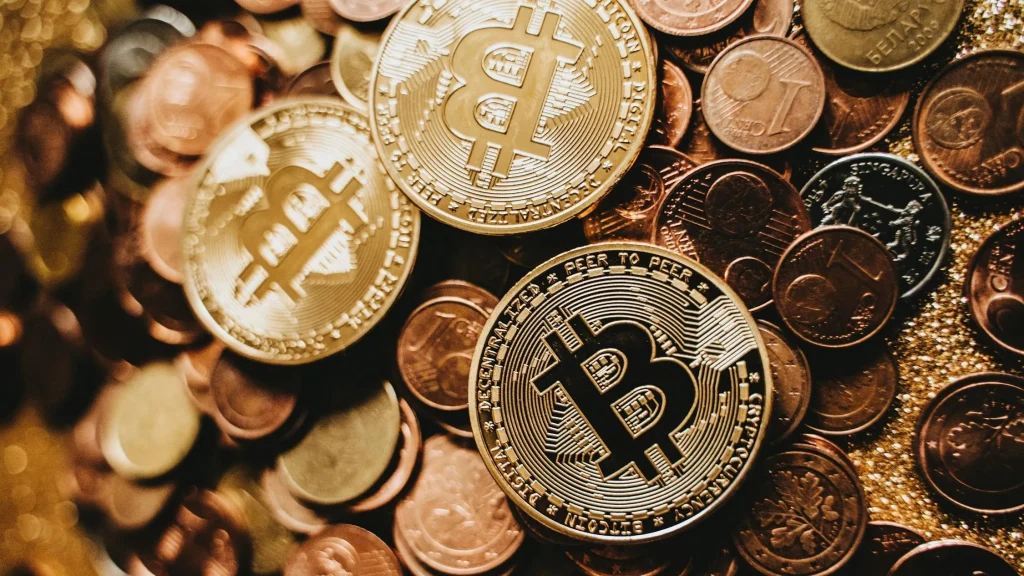 Bitcoin sotto quota 90.000 dollari, cosa sta succedendo?