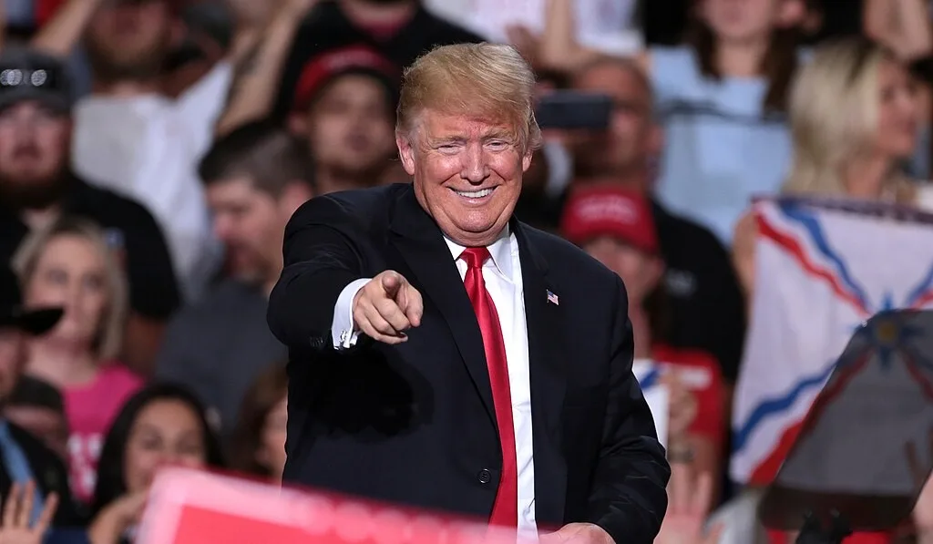 Borse in profondo rosso con entrata in vigore dazi USA e scontro con Pechino