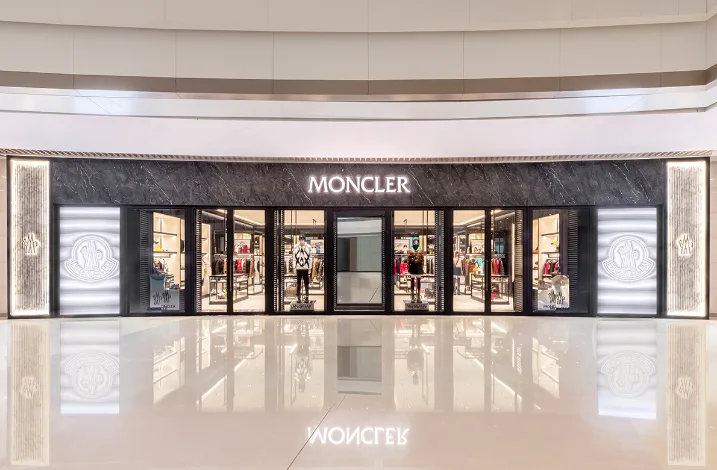 Uno shop di Moncler in Cina