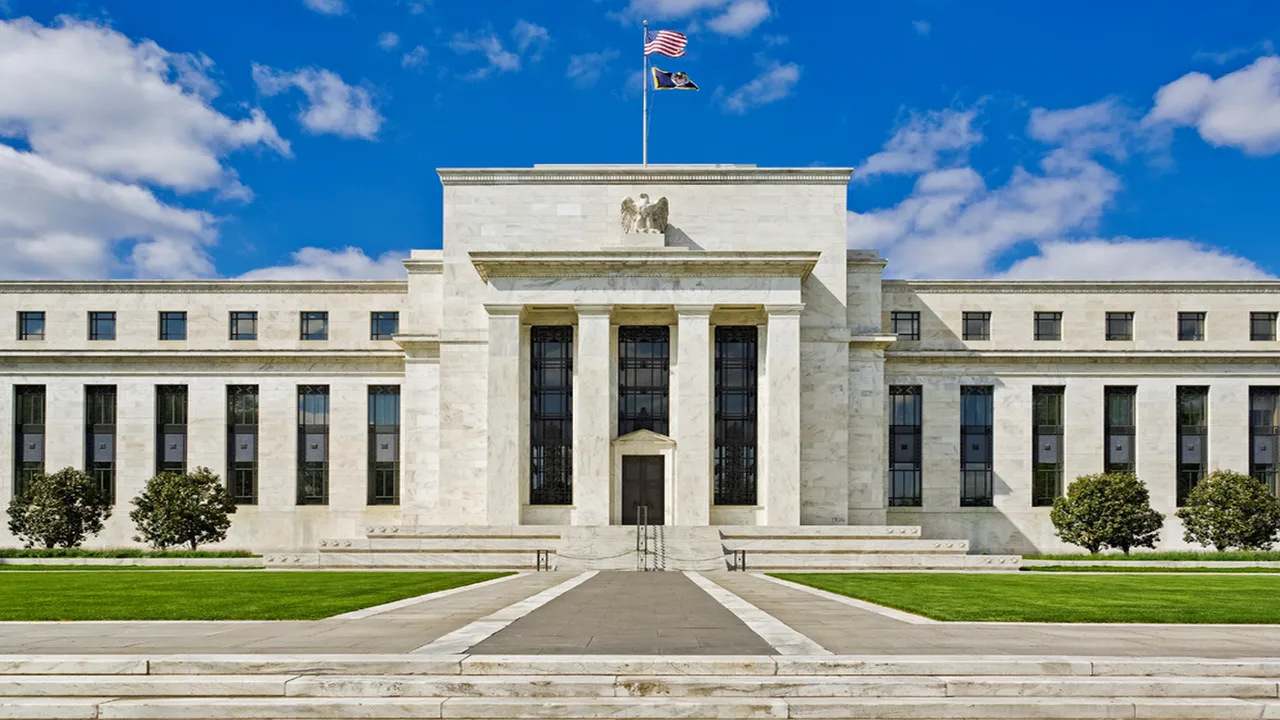 Borse, 6 maggio: carrellata di Pmi, inizia la due giorni del Fomc