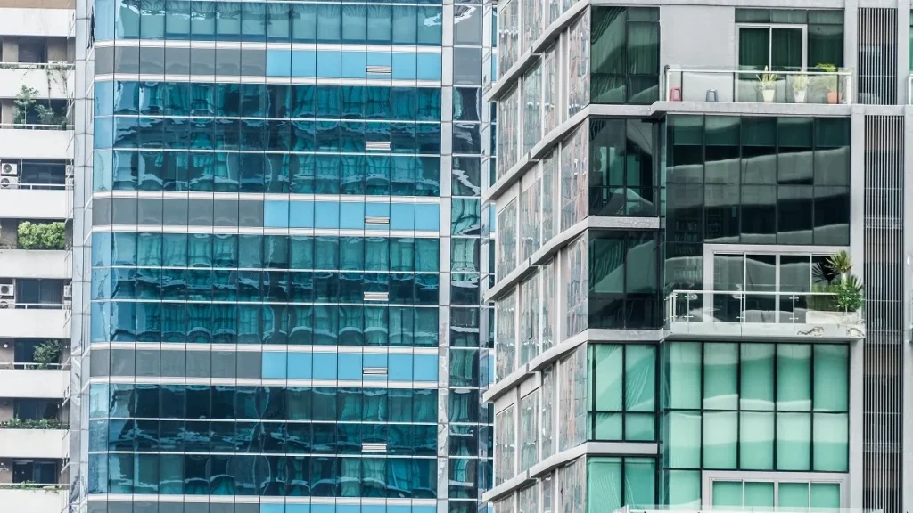 Il pattern di finestre di un complesso immobiliare