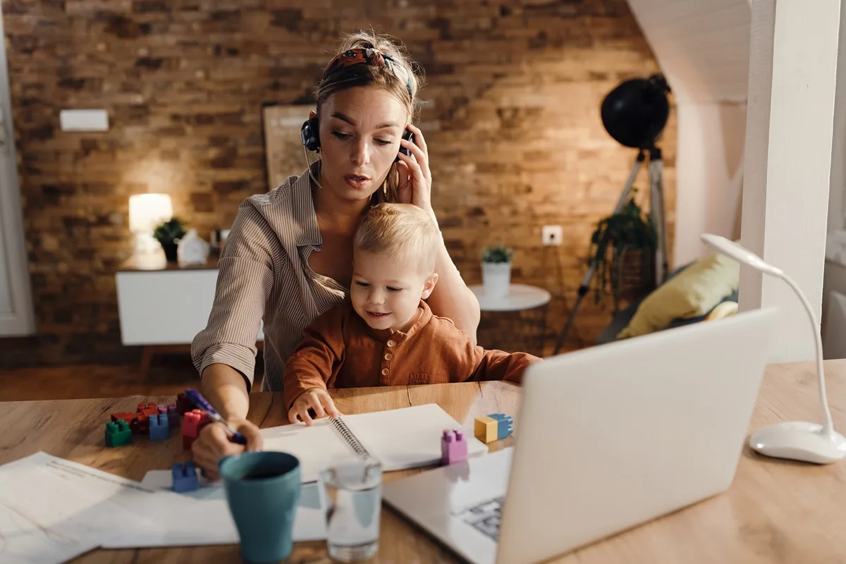 Bonus mamme 2025 e agevolazioni per i figli ecco tutti gli aiuti disponibili