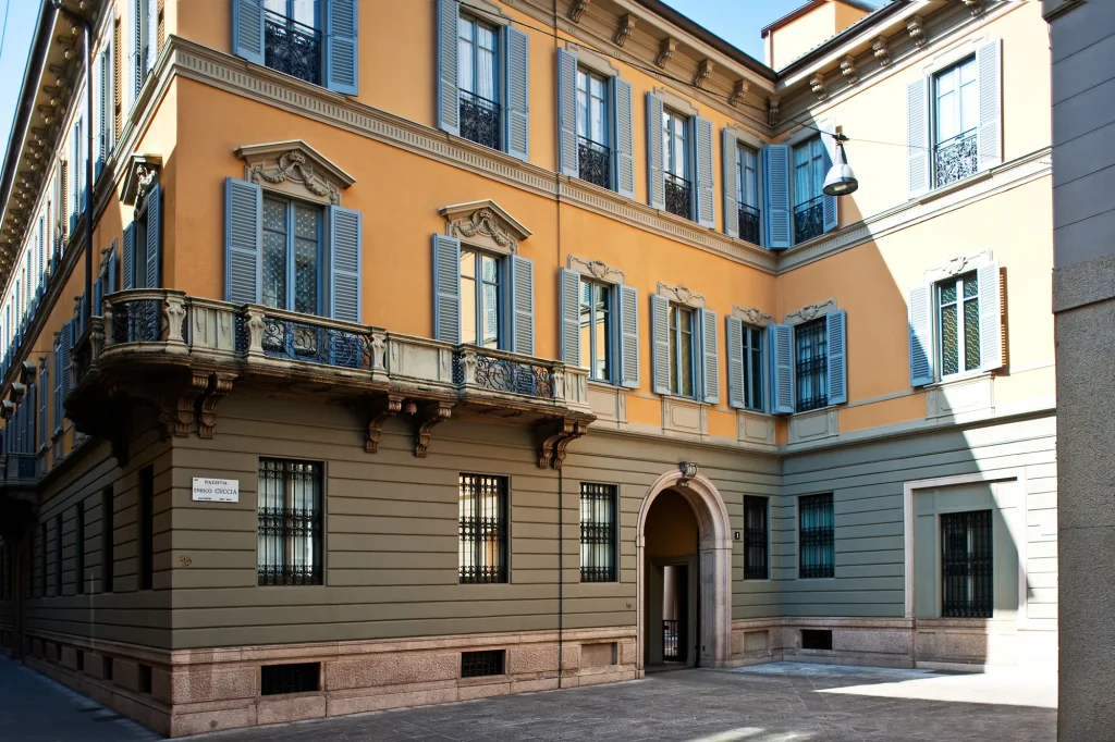Piazzetta Cuccia, la sede milanese di Mediobanca