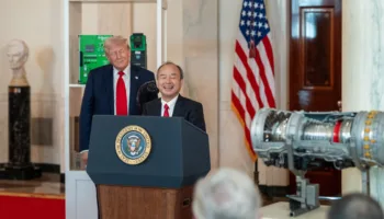 Intelligenza artificiale: SoftBank progetta un hub in Usa da 1.000 miliardi
