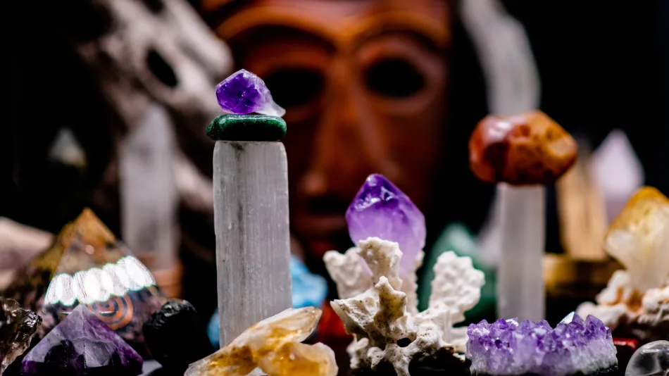 Cristalli di vari minerali e terre rare