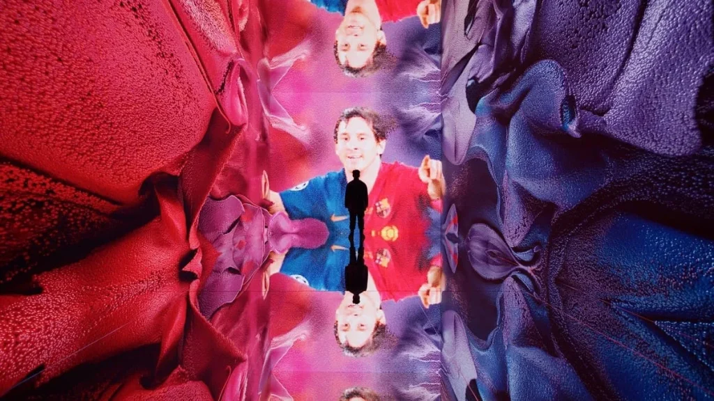 Un particolare dell'opera Living Memory: Messi – A Goal in Life