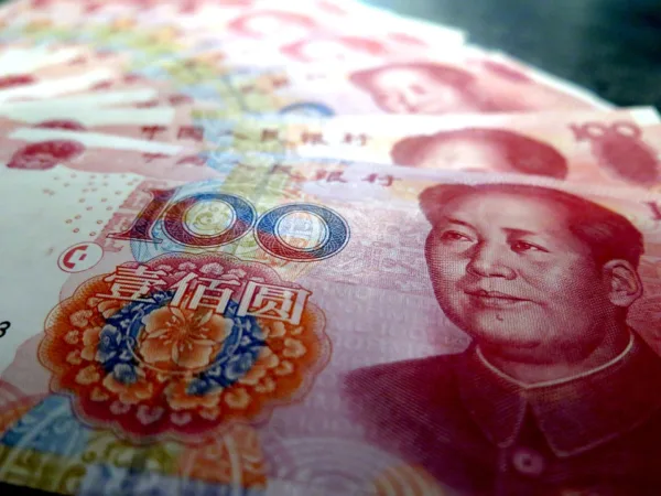 cina stablecoin legate allo yuan