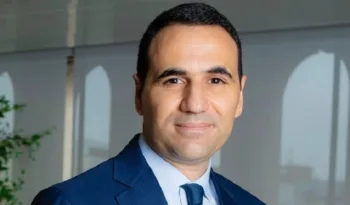 Un primo piano di Anas Laghrari