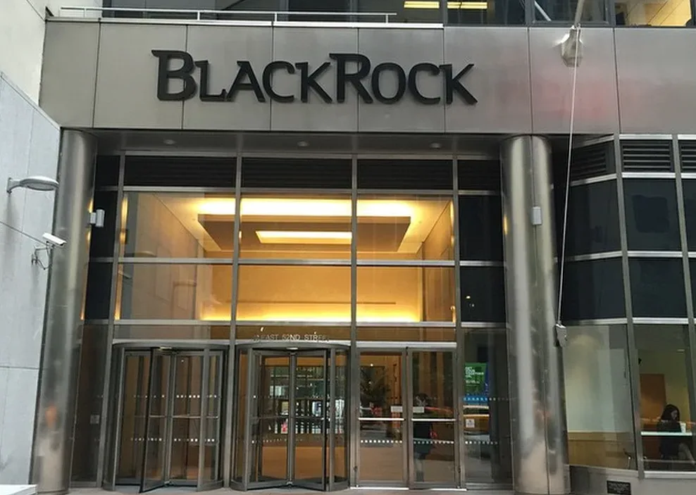Il fronte dell'ingresso della sede di BlackRock