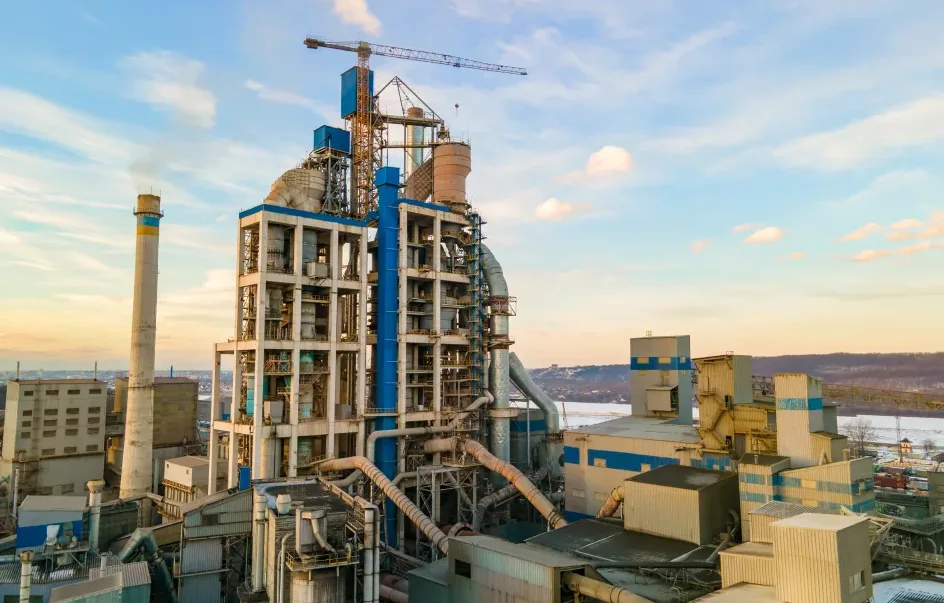 Un impianto di produzione di cemento