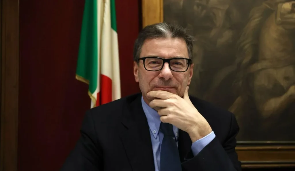 Il ministro Giancarlo Giorgetti ha annunciato un contributo concertato delle banche nella manovra fiscale 2025. Ecco cosa significa veramente
