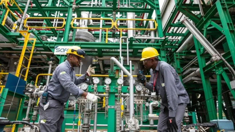 Due operatori prezzo un impianto di energia dell'Eni