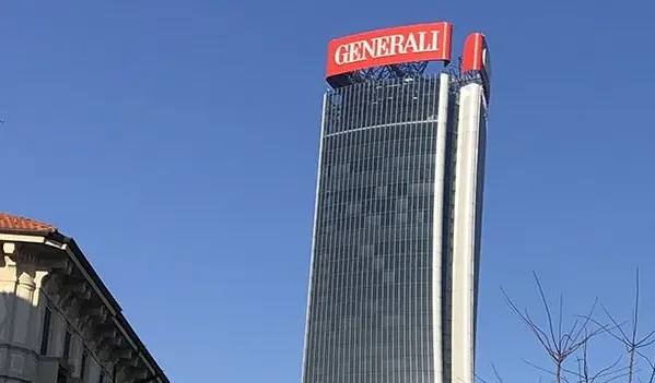 Le Tre Torri di Milano, Nel grattacielo torto hanno sede le Generali