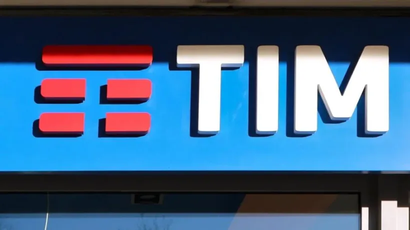 Insegna di un negozio Tim