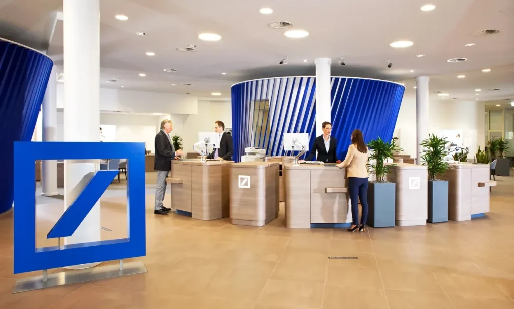 L'interno di una sede di Deutsche Bank