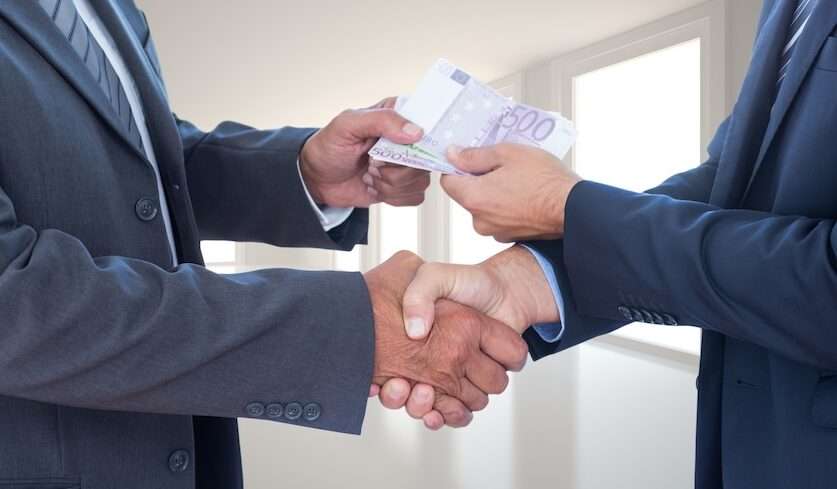 Stipendio giugno 2026: accordo tra azienda e lavoratore su retribuzione e trasparenza