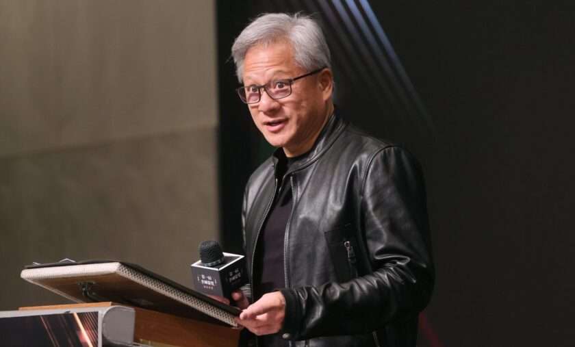 Nvidia e OpenAI - Immagine del Ceo di Nvidia Jensen Huang in conferenza