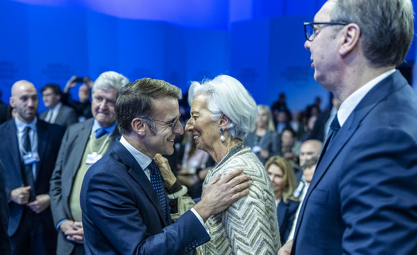 L'incontro tra Emmanuel Macron e Christine Lagarde al Wordl Economic Forum