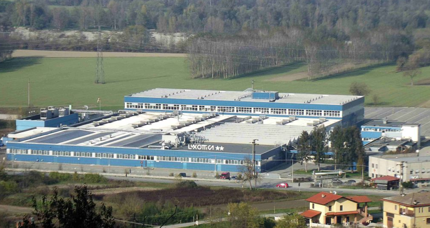 Lo stabilimento Luxottica neipressi di Lairano, vicino a Torino