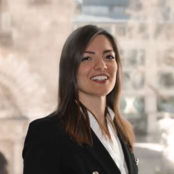 Annacarla Delle Piane, responsabile Sud Europa di HanETF, in un'immagine professionale