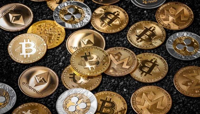 criptovalute poggiate su un tavolo