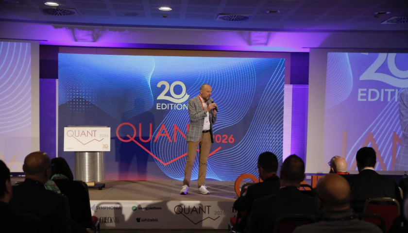 Daniele Bernardi sul palco di Quant 2026