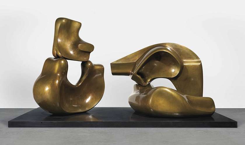 Large Four Piece Reclining Figure di Henry Moore