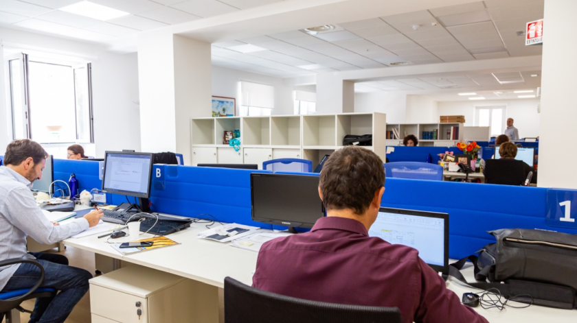 Una sala di controllo nella nuova sede di Inwit