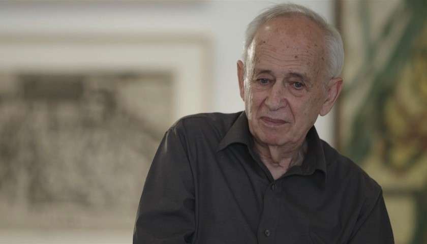 Un primo piano di Leon Kossoff