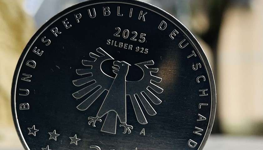 Una moneta tedesca da 20 euro in argento