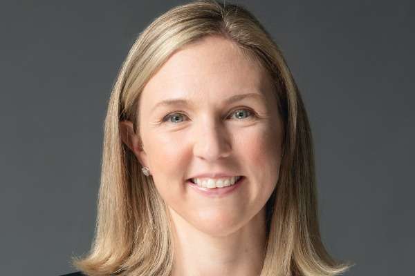 Julie Gunts, Global Head of ETF Strategy and Partnership di AB