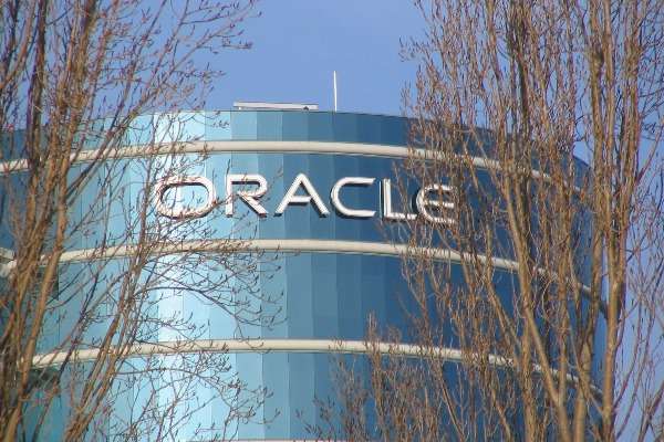 Oracle sede in California