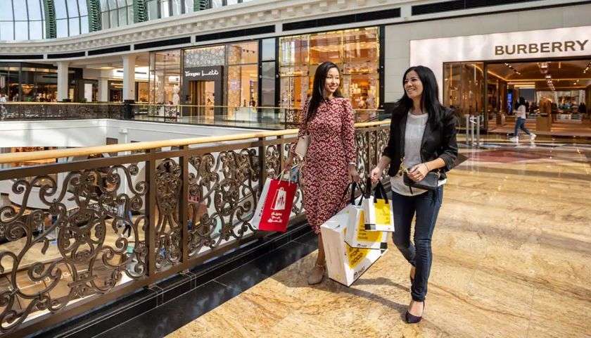 una foto del mall emirates di dubai