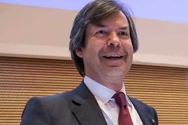 una foto di Carlo Messina, amministratore delegato di Intesa Sanpaolo
