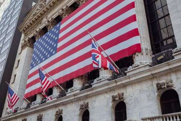una foto di Wall Street