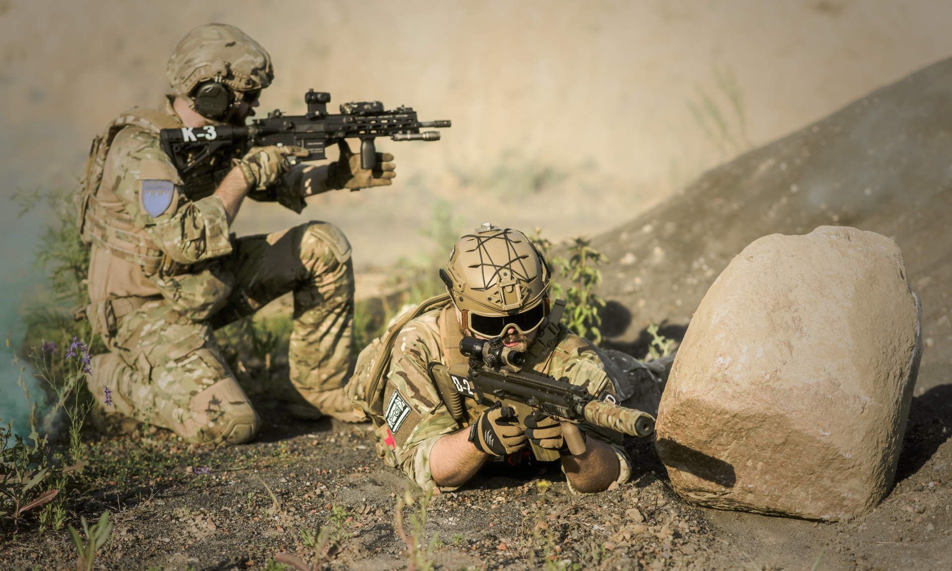 Azioni della difesa europee - Immagine di militari che imbracciano un mitra